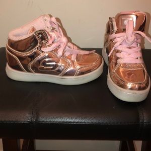 Rose gold sketchers